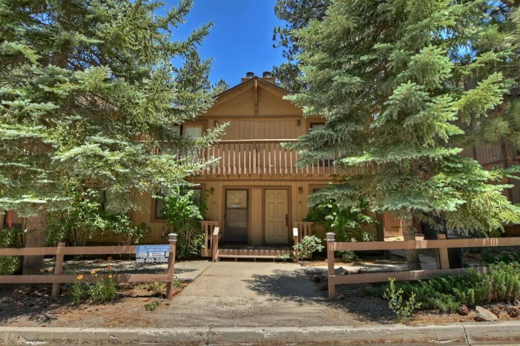 Snowy Pines Summit Villa Big Bear Lake Exterior photo