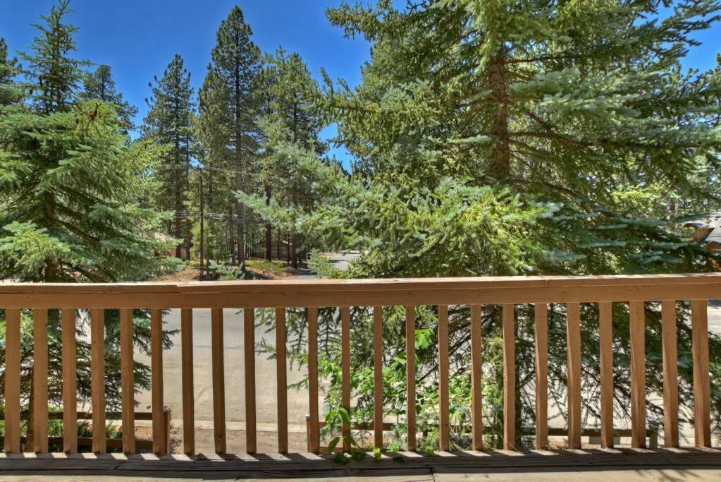 Snowy Pines Summit Villa Big Bear Lake Exterior photo